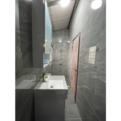 南區南平路透天店面出租|1F+B1・31坪 南區南平路透天店面出租|1F+B1・31坪